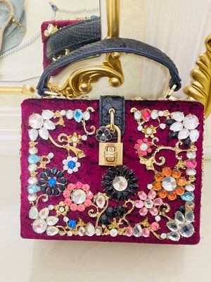 Sumochka ot dolce gabbana