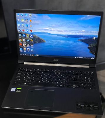 Игровой ноутбук Acer Aspire 7