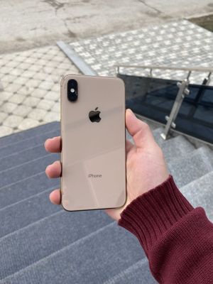 Iphone xs 64gb.