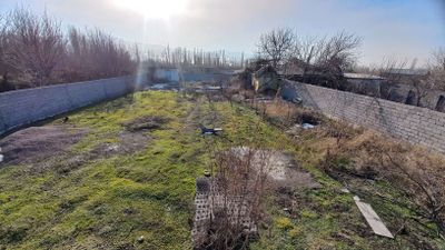 Срочно продается дачный участок в Ангрене