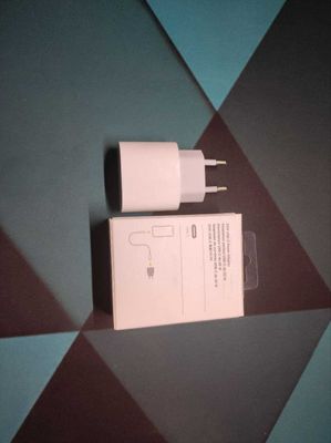 Адаптер Apple 20W USB-C White