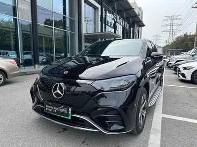 Mersedes benz EQE SUV 500