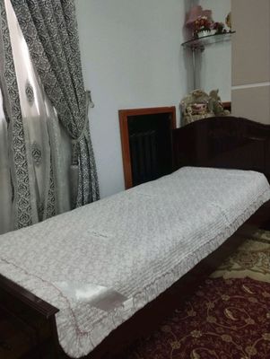 крават.