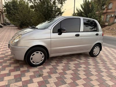 Matiz avtomat 2013 Yil probeg 262000 kraska 3 detal