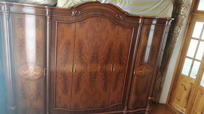Komplekt mebel. Xitoydan olib kelingan