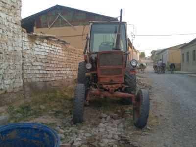 YUMZ sotiladi 1991 yil holati yaxshi qoʻshimcha chizeli bor