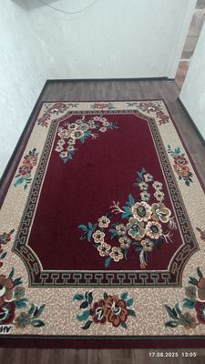 Gilam sotiladi xolati yaxshi