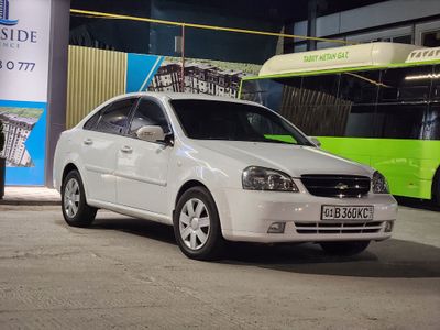 Lacetti 1.8 ласетти