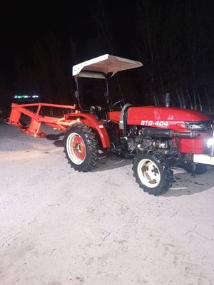 Traktor Srochna Sotiladi