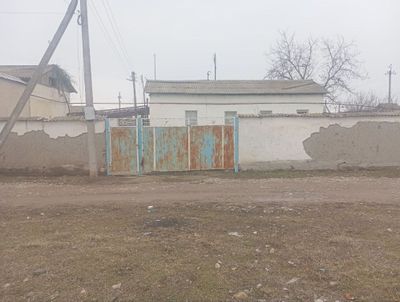 UY SOTILADI 9 sotih 5 xona toshent viloyati quychirchiq tumanida