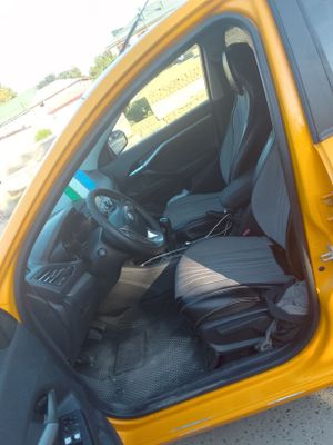 Lada Vesta avtomobilini