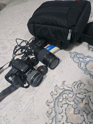 sony DSLR-A200 foto aparat sotiladi narhi 100$