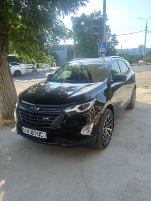 Chevrolet Equinox идеальное состояное 2020 год выпуска,Двигатель 2.0