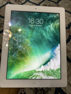 iPad планшет.