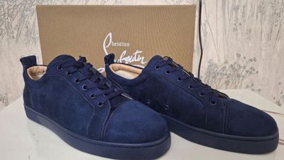 Louboutin 44 razmer срочно