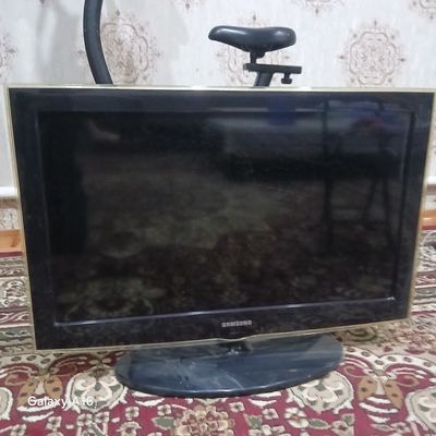 Televizor sotiladi