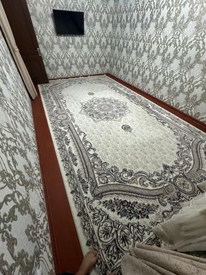 Gilam 5*3 metr. 2500000 so’m. Yangi sifati Zur.
