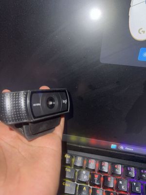 Веб камера C920 logitech