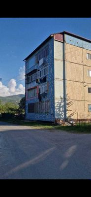 Продам свою 1/2/4 квартиру в центре поселка Чарвак (Бештут)