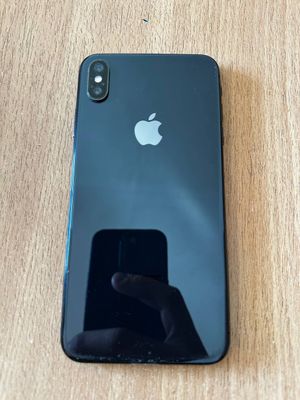 Iphone xs max Aybi ekranda chiziq bor