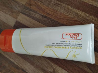 2tasi birda spf va oqartiradi