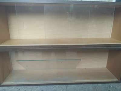 Продается книжние полки,в хорошим состояние.