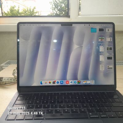 MacBook Air M2 2022
