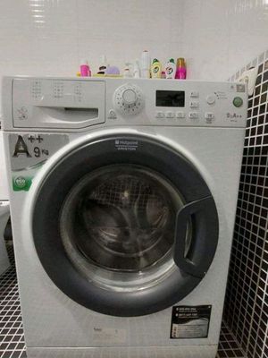 Стиральная машина Hotpoint Ariston 9 кг