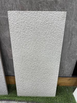 Продаются гранит 30/60 толщина 1,2 82000сум кв