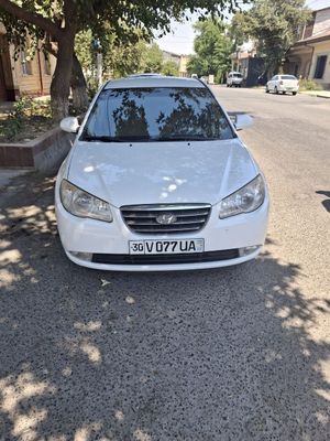 Hyundai Avante 2009