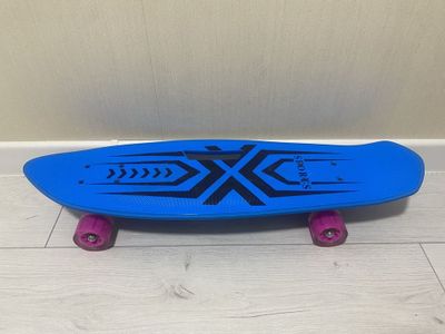 Skayboard. Yengi . .