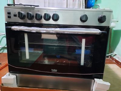 Газовая плита новая 5 конфорок Beko GG15115DX