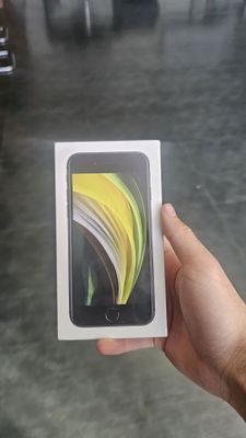 Iphone SE, Qora rang, 64 GB, Yangi, Sotiladi