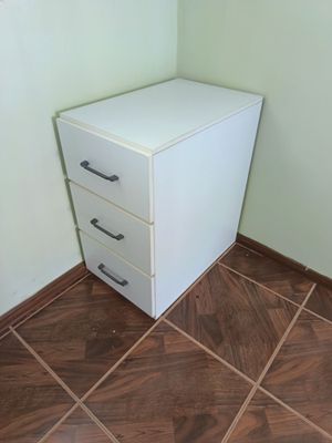Ofis uchun mebel sotiladi