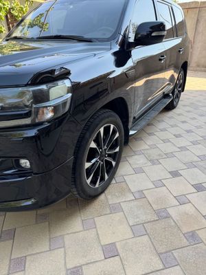Шины от Toyota Land Cruiser 200