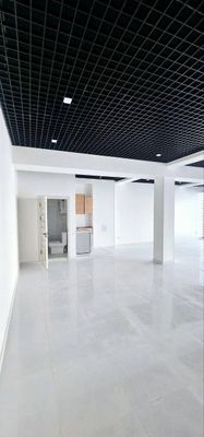 Nejiloy sotiladi yakkasaroy rayoni 6-etaj 85m²