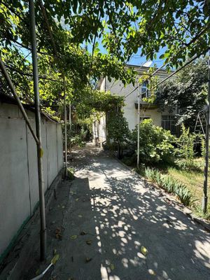 Волгоградская 4.5 сотки , дом 324м2 , продается участок