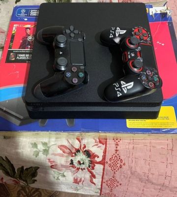 Playstation 4 slim 9.00