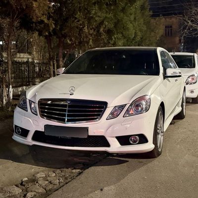 Срочно сотилади W212 E350!