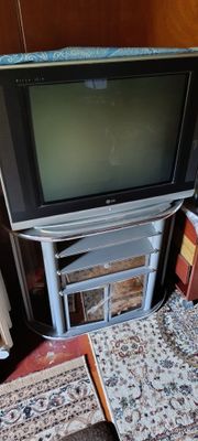 LG televizor ishlab turibdi