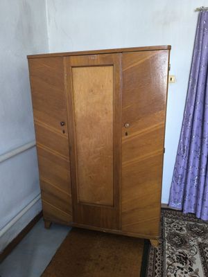 Срочно продаю 2 шкафа