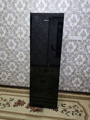 Продаётся холодильник Hisense новый