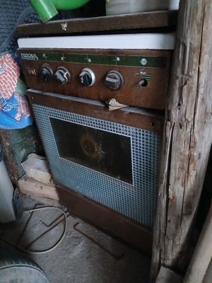 Газ пилта б/у Россия ишлаши зур 4 комфорка+духовка