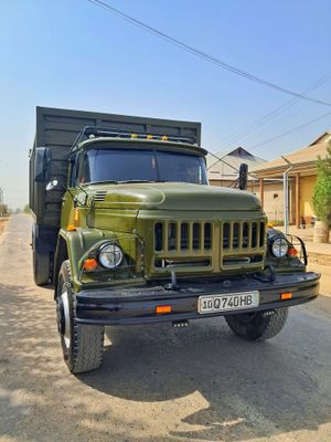 Zil 131 sotiladi. Yili 1991 yil