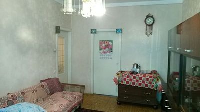 Ищу работающую соседку в 2-комнатную меблированную квартиру.Чиланзар.