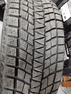 Zimniy balon sotiladi razmeri 225/55/18