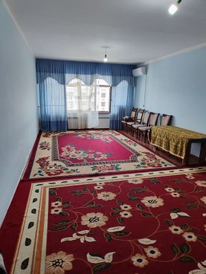 Qarshi shahridan Uy sotiladi, Cola magazin ko'chasidagi domlardan
