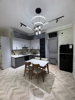 Mirabad Avenue 1/3/12 40m.kv