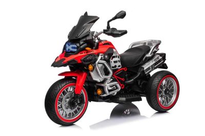 Motosikl yosh bollarga trisikl tokda yuradi