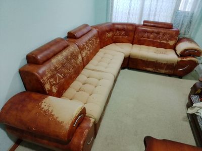 срочно продам диван и уголок
